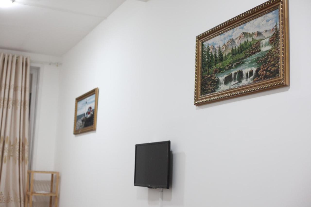 Oyo New City Lodge Лондон Екстериор снимка